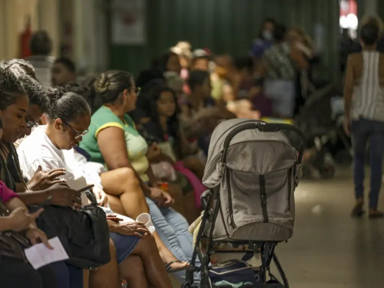 Entre a urgência e a espera: os limites éticos da regulação em saúde